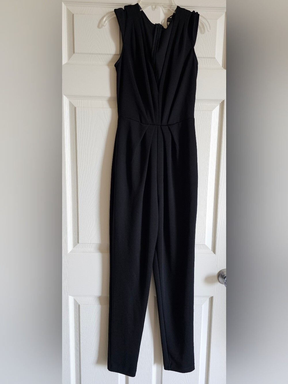 Guess Black Sleeveless V-Neck Jumpsuit Size Small